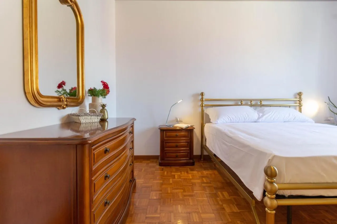 Appartement Mamma Ciccia Holiday Home - Casa Imperia Mandello del Lario