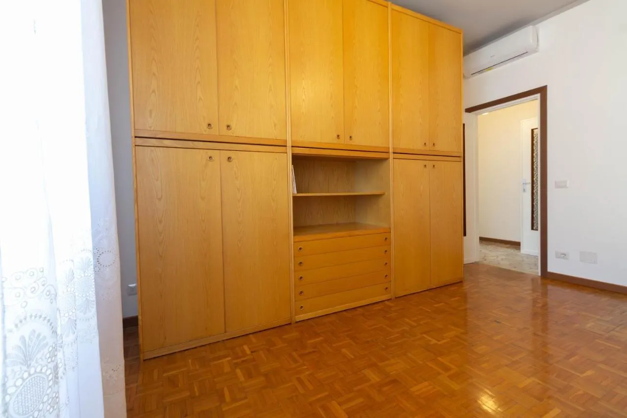 Mamma Ciccia Holiday Home - Casa Imperia Mandello del Lario 0*,  Italien
