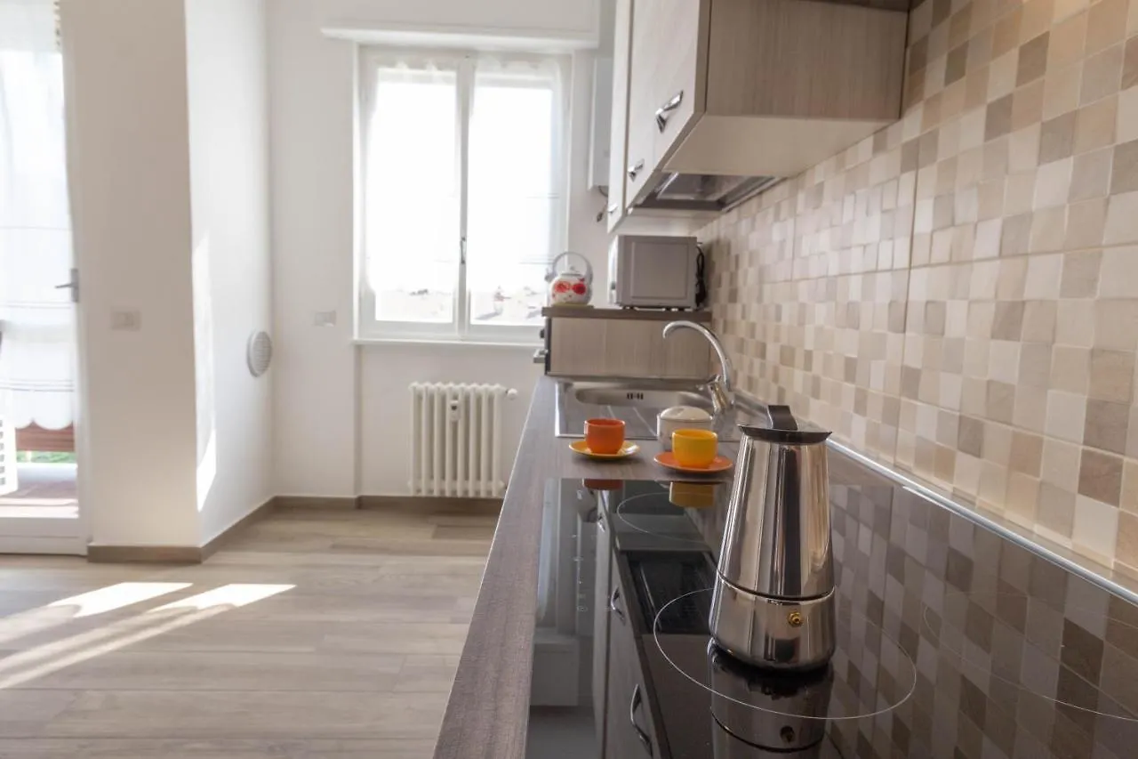 Mamma Ciccia Holiday Home - Casa Imperia Mandello del Lario Appartement