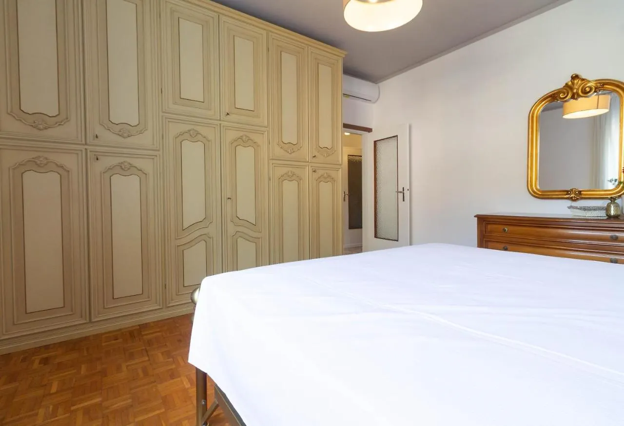 Mamma Ciccia Holiday Home - Casa Imperia Mandello del Lario Appartement