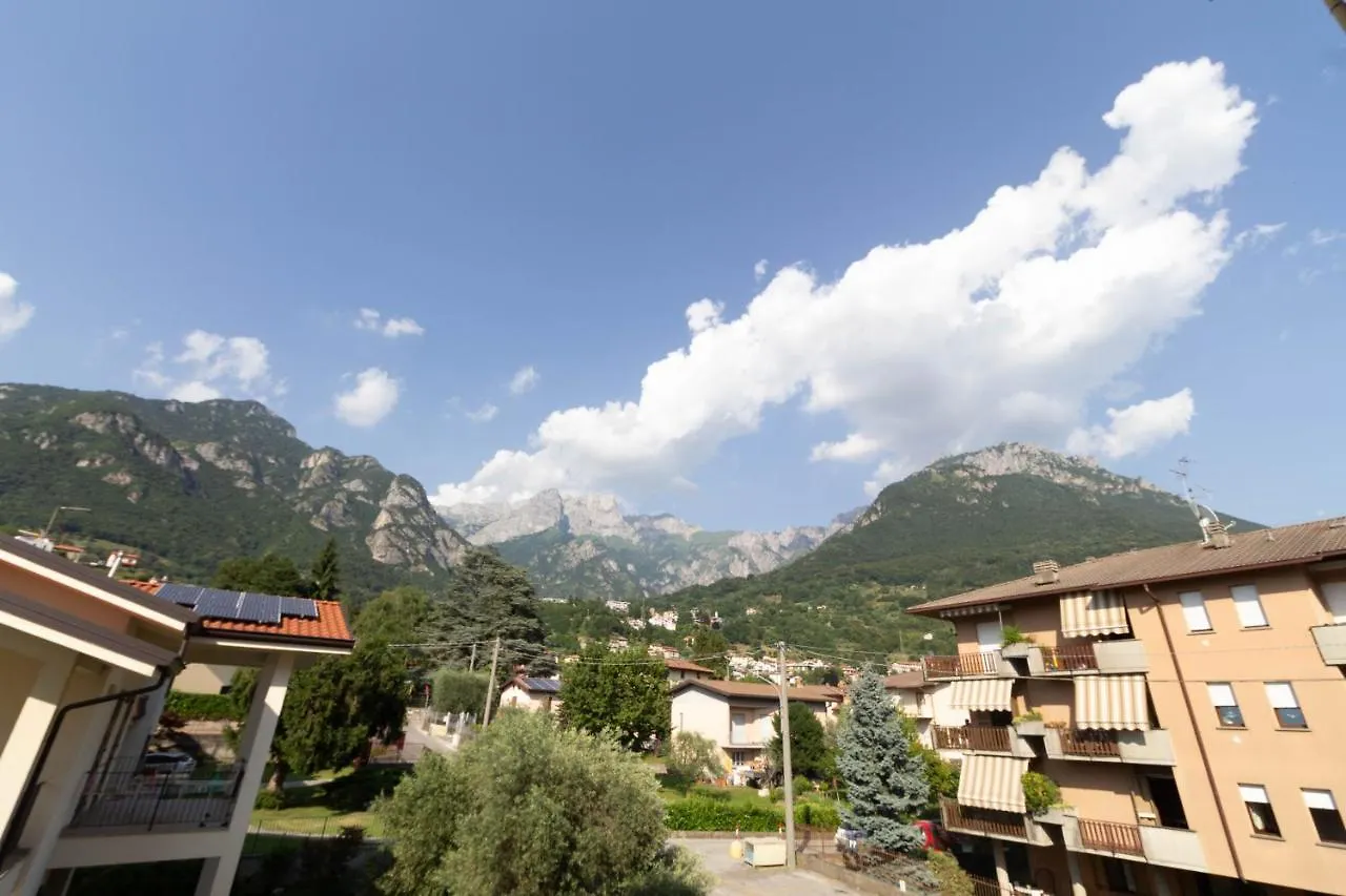 Appartement Mamma Ciccia Holiday Home - Casa Imperia Mandello del Lario